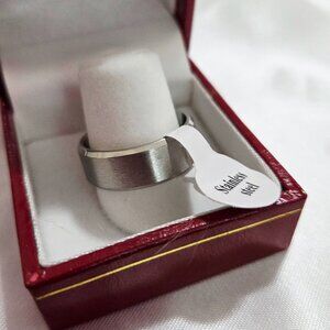 Men's Traditional Gold Wedding Ring - Guys Wedding Ring